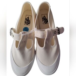 Vans Cream and White Women's Mary Jane Style Sneakers Size 10 NWOB Retro